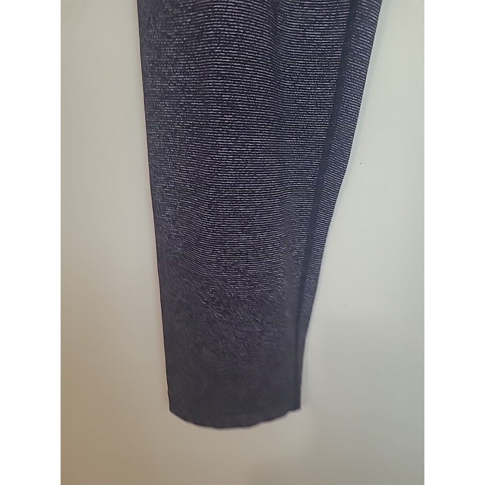 Tuff Athletics Womens Capri Leggings Gray Color Block Activewear Workout Size XL - Picture 3 of 13